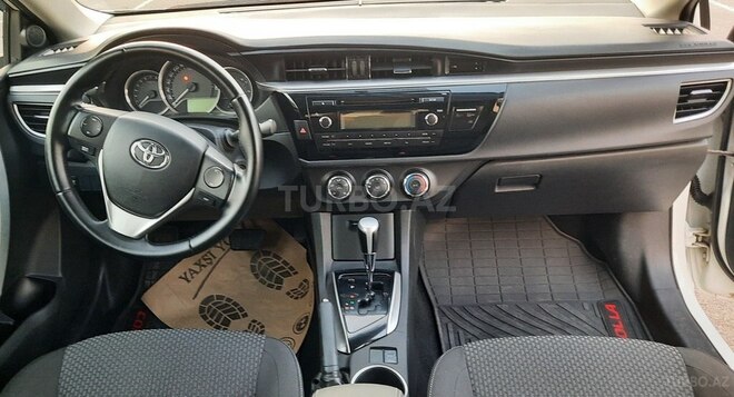 Toyota Corolla-7