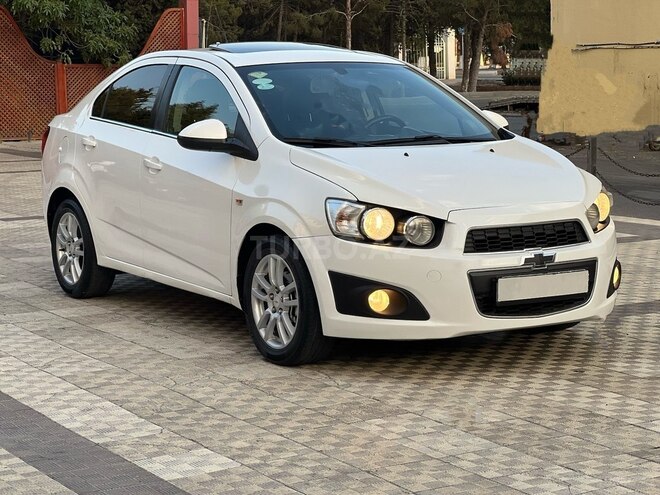 Chevrolet Aveo-5