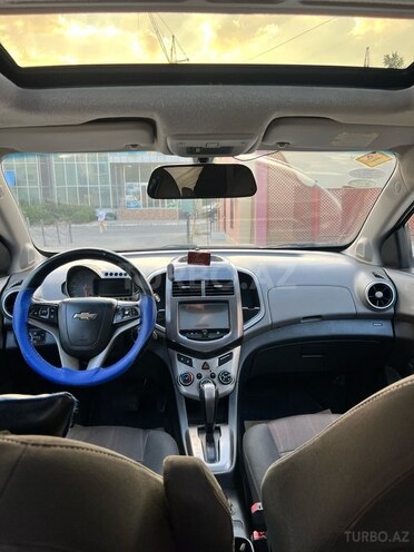 Chevrolet Aveo-16