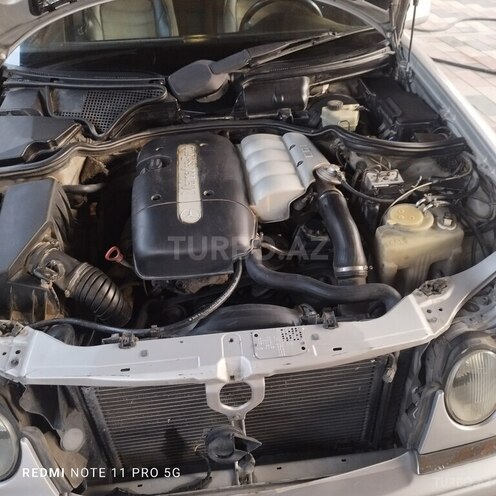Mercedes E 220 d 1999, 520,000 km - 2.2 л - Bakı