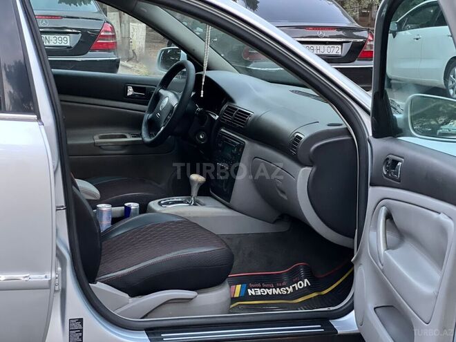 Volkswagen Passat 2002, 323,000 km - 1.8 l - Sumqayıt