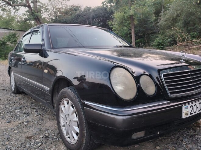 Mercedes E 200 1997, 396,000 km - 2.0 l - Qazax