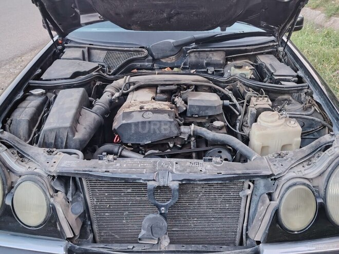 Mercedes E 200 1997, 396,000 km - 2.0 l - Qazax