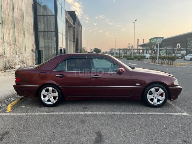 Mercedes C 240 2000, 339,000 km - 2.4 l - Bakı