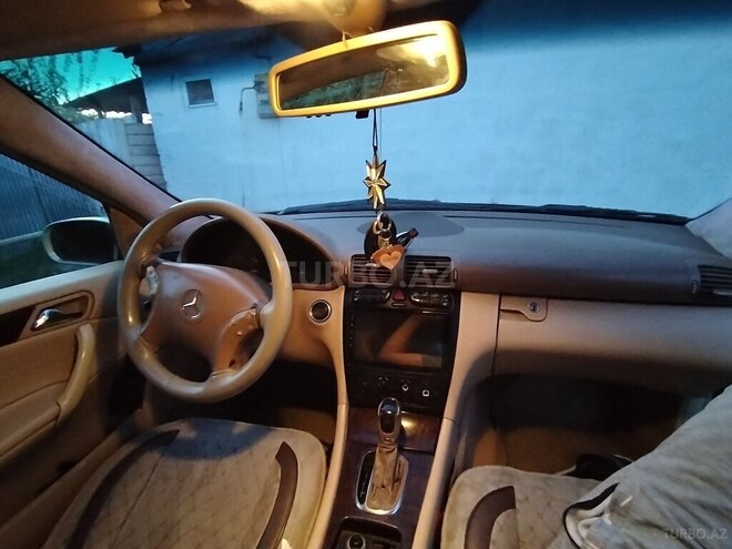 Mercedes C 240 2002, 569,379 km - 2.6 l - Ucar
