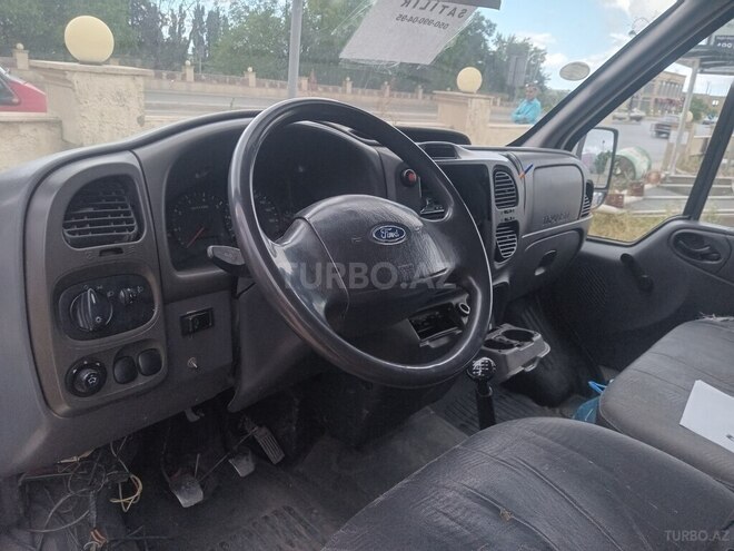 Ford Transit 2004, 198,068 km - 0.2 л - Quba