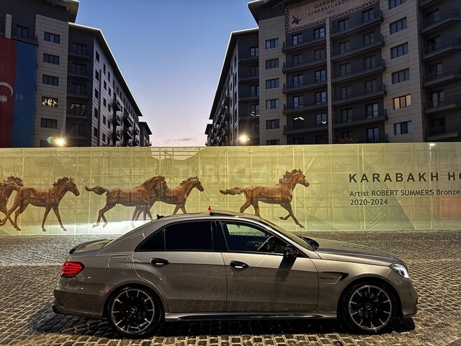 Mercedes E 350 2010, 210,000 km - 3.5 l - Bakı