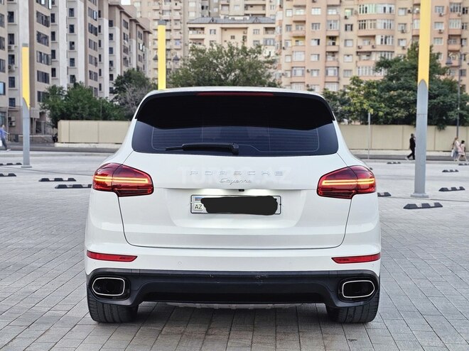 Porsche Cayenne 2015, 145,000 km - 3.6 l - Bakı