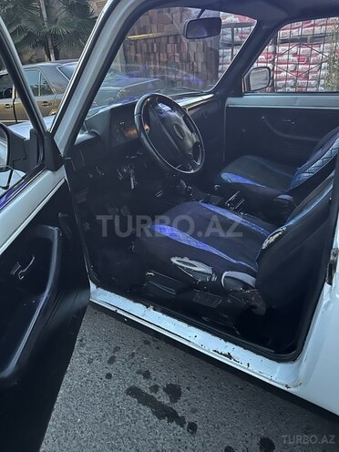 LADA (VAZ) Niva-10