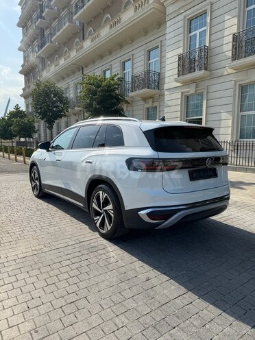 Volkswagen ID.6 Crozz 2022, 35,000 km - 0.0 l - Bakı