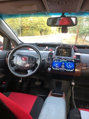 Toyota Prius-3