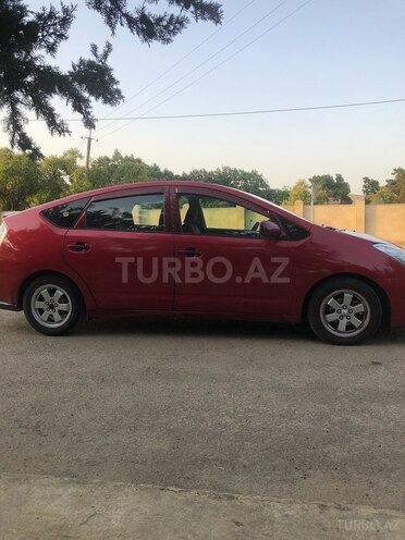 Toyota Prius-4