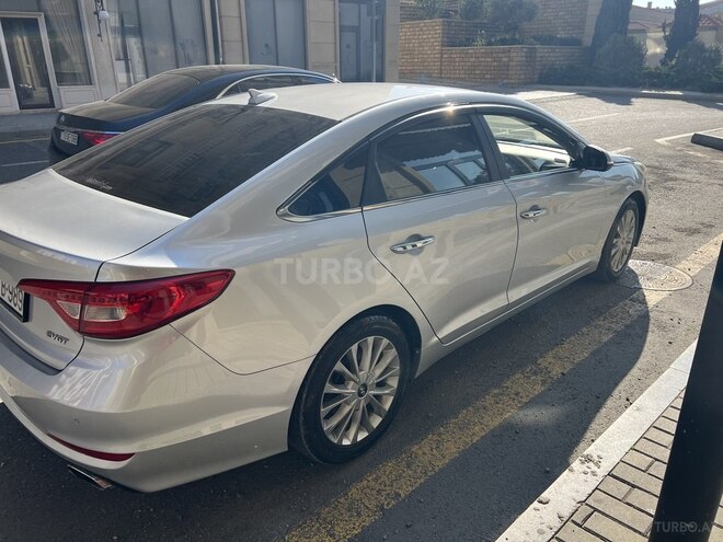 Hyundai Sonata-6