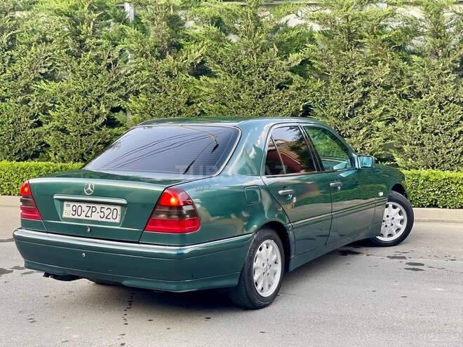 Mercedes C 200-8