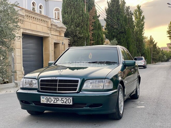 Mercedes C 200-13