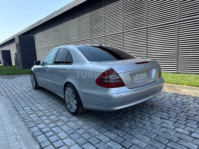 Mercedes E 270 2002, 290,000 km - 2.7 л - Bakı