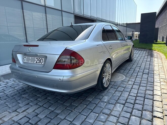 Mercedes E 270 2002, 290,000 km - 2.7 л - Bakı