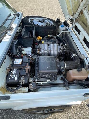LADA (VAZ) Niva-6
