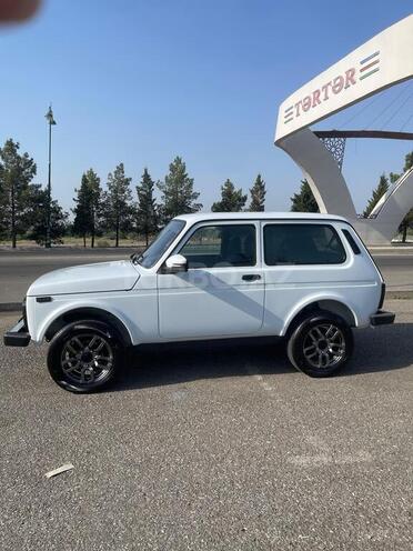 LADA (VAZ) Niva-3