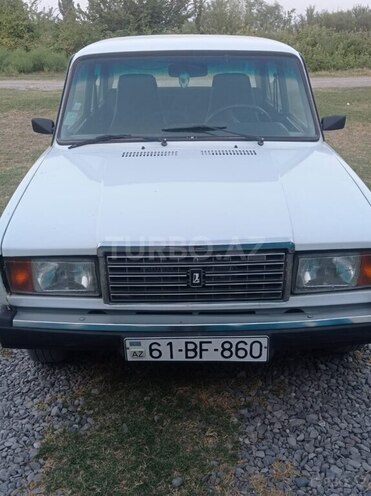 LADA (VAZ) 2107 2004, 140,000 km - 1.6 l - Ucar