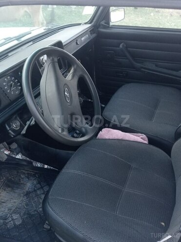 LADA (VAZ) 2107 2004, 140,000 km - 1.6 l - Ucar