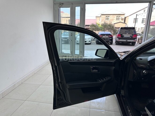 Mercedes E 350 2009, 193,000 km - 3.5 l - Sumqayıt