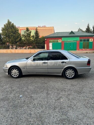Mercedes C 180-19