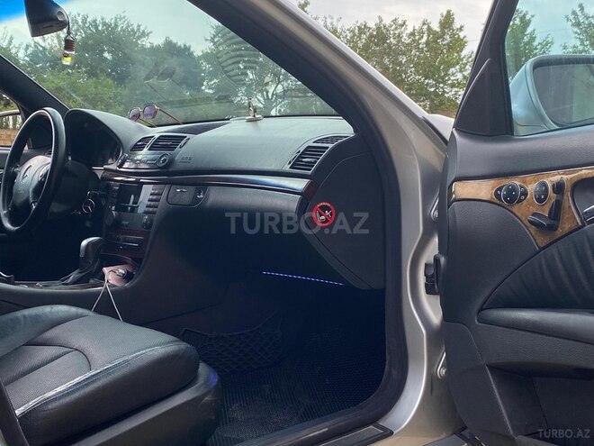 Mercedes E 220 d 2003, 320,000 km - 2.2 l - Sumqayıt