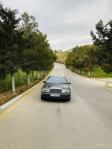 Mercedes E 230 1992, 499,000 km - 2.3 l - Bakı
