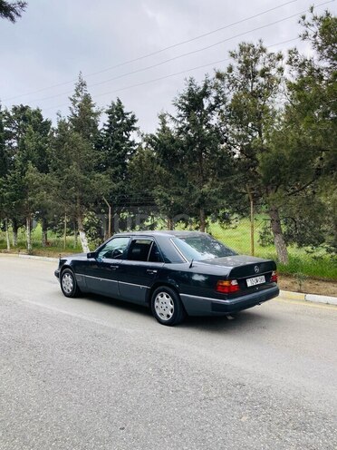 Mercedes E 230 1992, 499,000 km - 2.3 l - Bakı