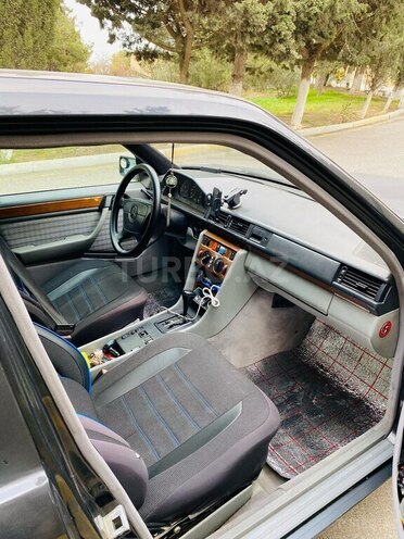 Mercedes E 230 1992, 499,000 km - 2.3 l - Bakı