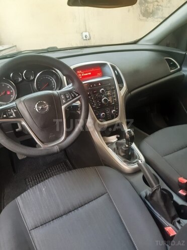 Opel Astra 2011, 240,000 km - 1.3 l - Bakı