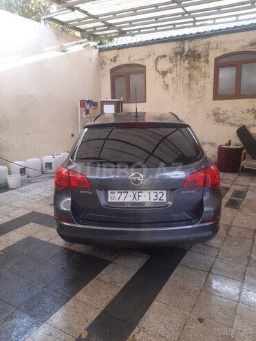 Opel Astra 2011, 240,000 km - 1.3 l - Bakı
