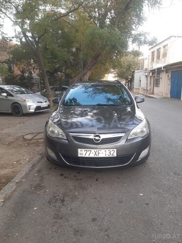 Opel Astra 2011, 240,000 km - 1.3 l - Bakı