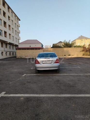 Mercedes C 200-6