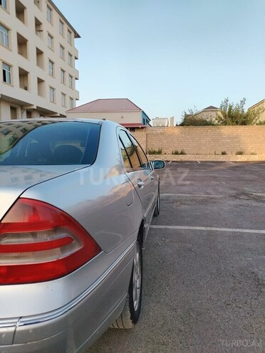 Mercedes C 200-7