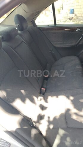 Mercedes C 200-10
