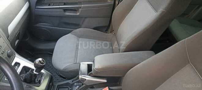 Opel Zafira-9