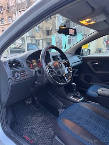 Volkswagen Polo 2018, 176,000 km - 1.6 l - Sumqayıt