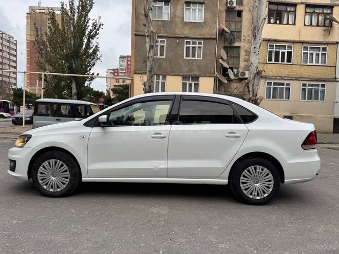 Volkswagen Polo 2018, 176,000 km - 1.6 l - Sumqayıt