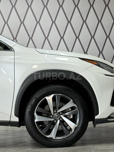 Lexus NX 300 2018, 91,000 km - 2.0 l - Bakı