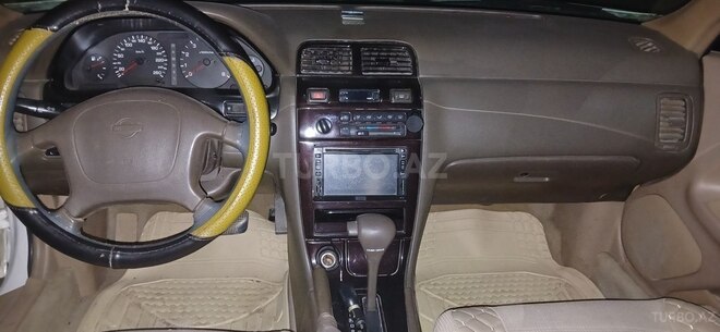 Nissan Maxima-2