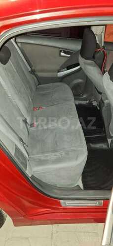 Toyota Prius-4