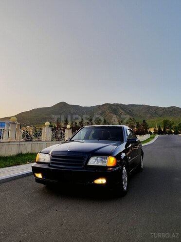 Mercedes C 200-4