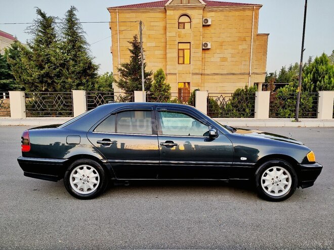 Mercedes C 200-9