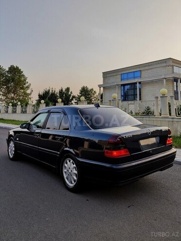 Mercedes C 200-7