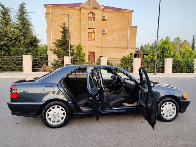 Mercedes C 200-11