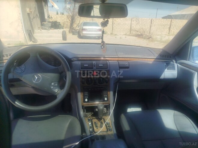 Mercedes E 270 2000, 653,676 km - 2.7 l - Bakı