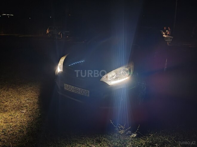 Kia Rio 2012, 160,000 km - 1.1 л - Tovuz