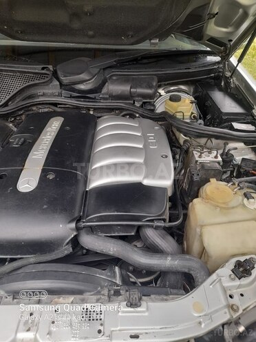 Mercedes E 270 2001, 274,000 km - 2.7 l - Bakı